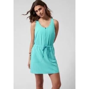 Athleta Expedition Skort Dress Gulf Green (Teal) Size 8 EUC Activewear Outside